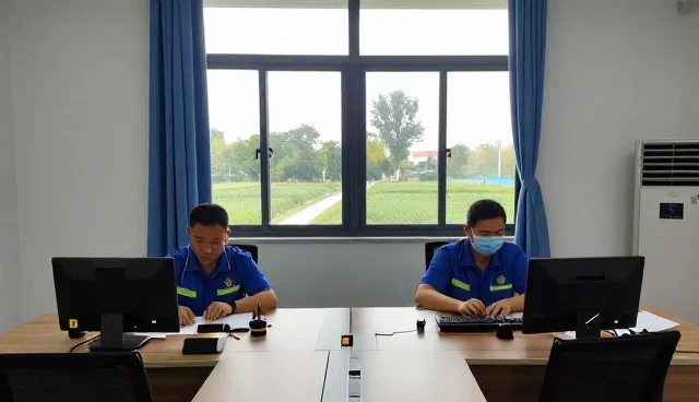 数据采集在环保运维服务中的性能与适用条件分析